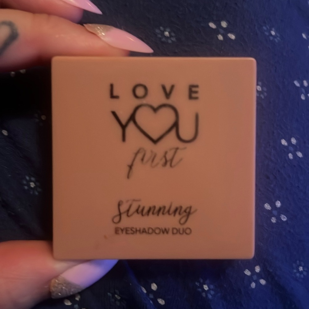 Love you first stunningg eyeshadow